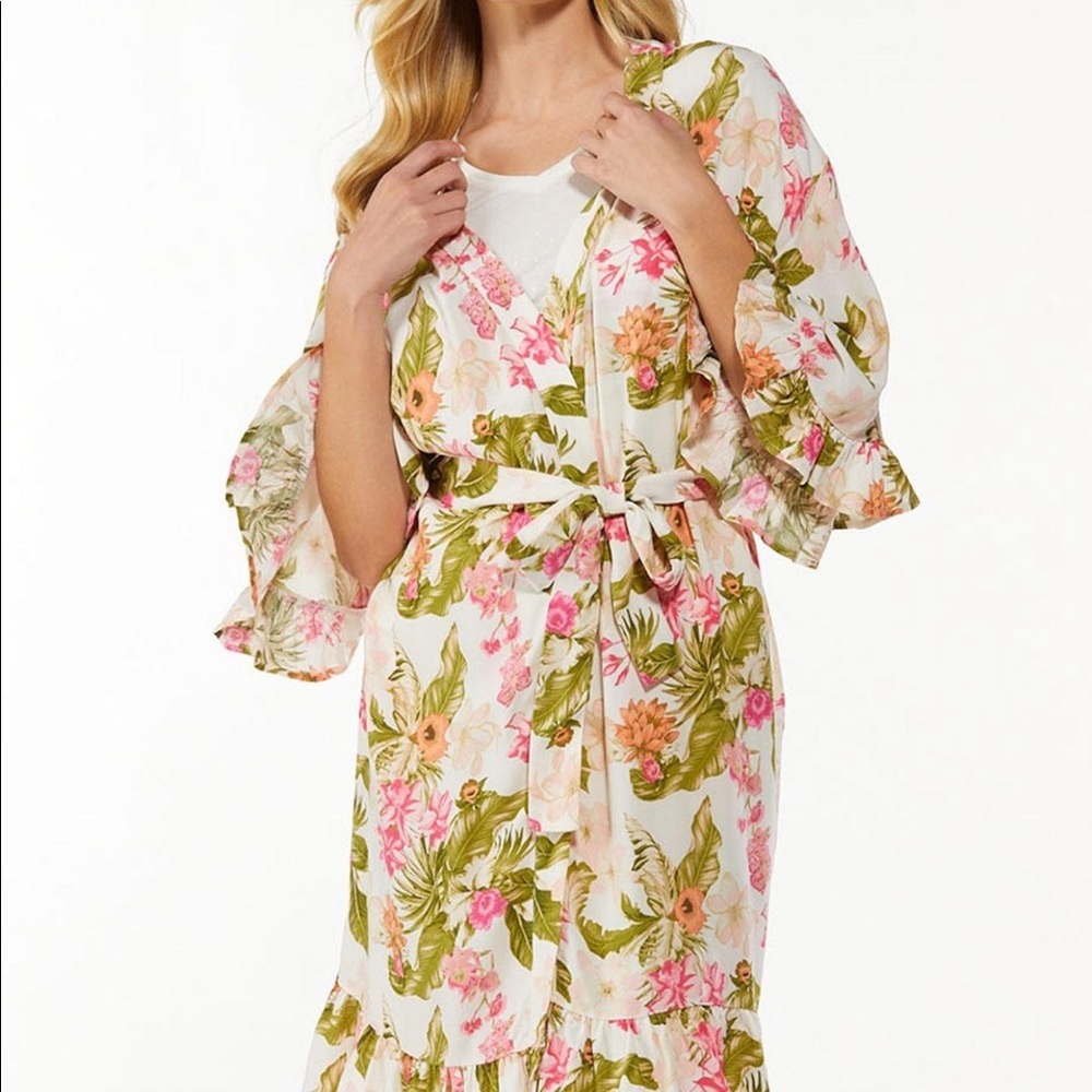 Tropical Sleep Robe - Picture 4 of 7